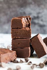 CHOCOLATE FUDGE 1/2lb