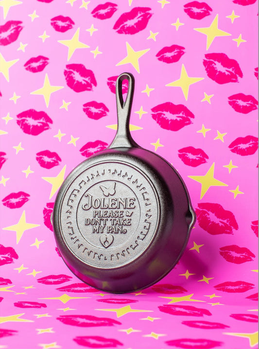 LODGE 8IN SKILLET WITH DOLLY LOGO JOLENE