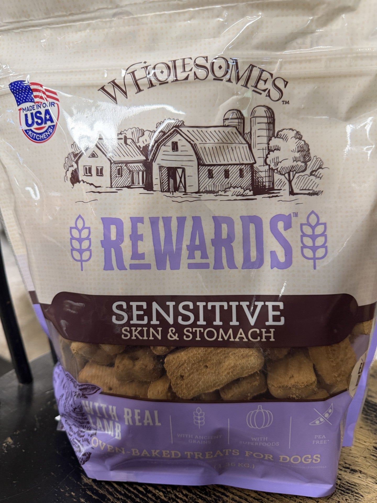 WHOLESOME SENSITIVE SKIN LAMB BISCUIT 3LB